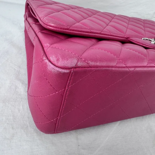 Chanel Maxi Classic Double Flap Bag in Metal, quilted lambskin from Reowned, photo 3 of 12