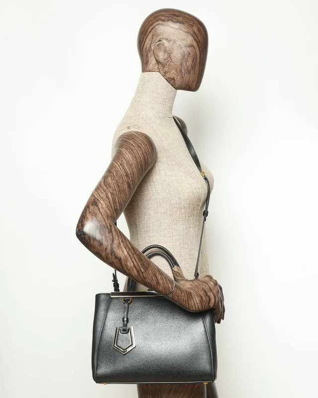 Fendi Petite 2Jours Tote Bag in Leather from A Retro Tale, photo 10 of 10