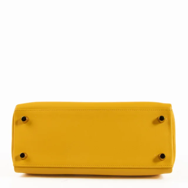 Hermès Kelly 25 Jaune Ambre Swift GHW in Yellow Swift leather from Labellov, photo 5 of 15