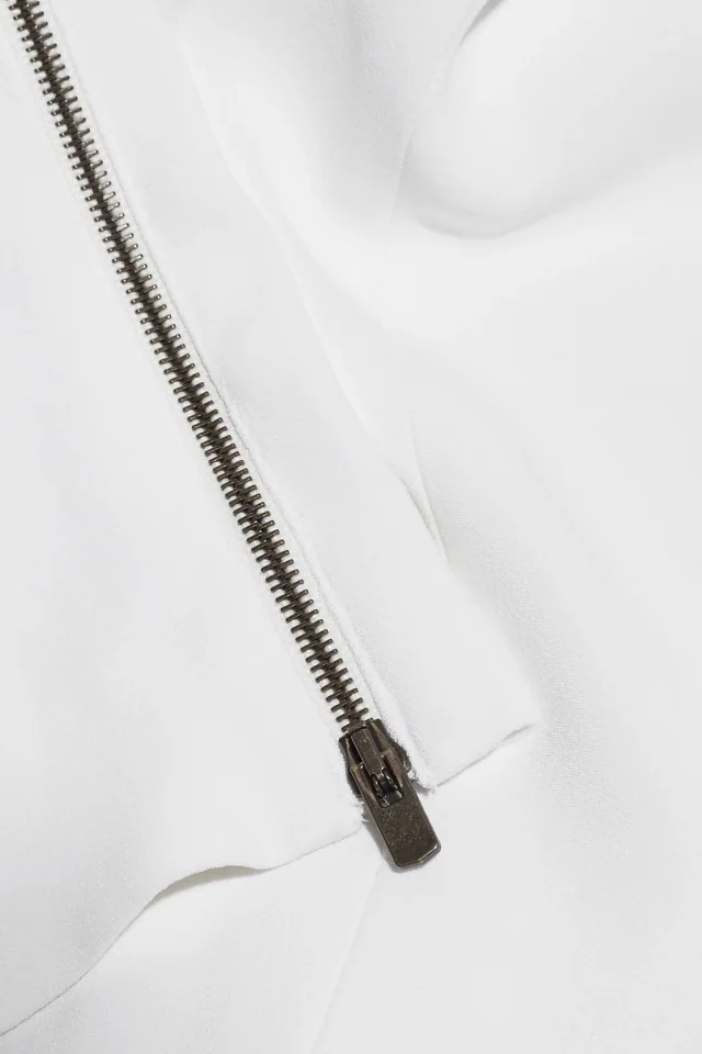 Stella McCartney Tamara Cropped Crepe Tapered Pants in White, photo 5 of 5 from THE OUTNET