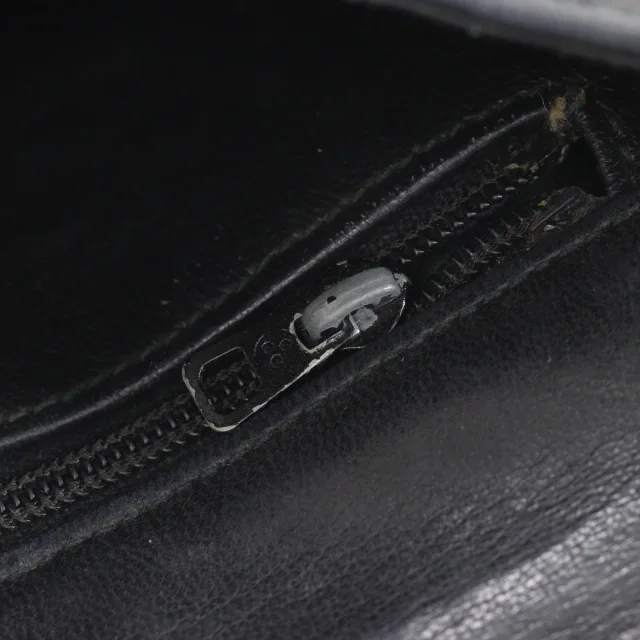Chanel Matelasse Lambskin Shoulder Bag in Black Lambskin from LuxUness, photo 9 of 20