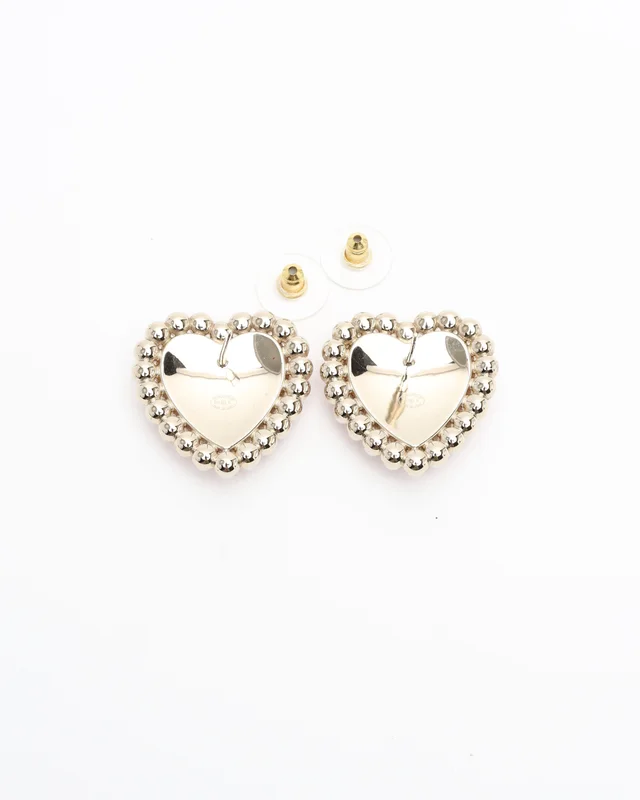 Chanel Coco Mark Pearl Heart Earrings in Resin from A Retro Tale, photo 3 of 4