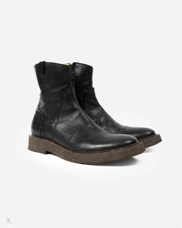 Maison Margiela Engineer Crepe Vintage Boots in black Leather from Grailed