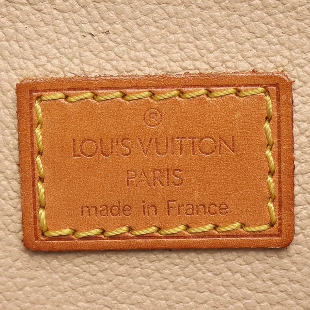 Louis Vuitton Monogram Cosmetic Pouch GM in Coated canvas from A Retro Tale, photo 6 of 9