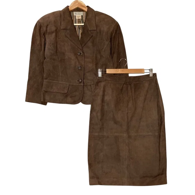 Gucci Vintage Lining Belt Pattern Deerskin Jacket Skirt Set Brown Set Spring 44 in Brown Leather from The Reluxe