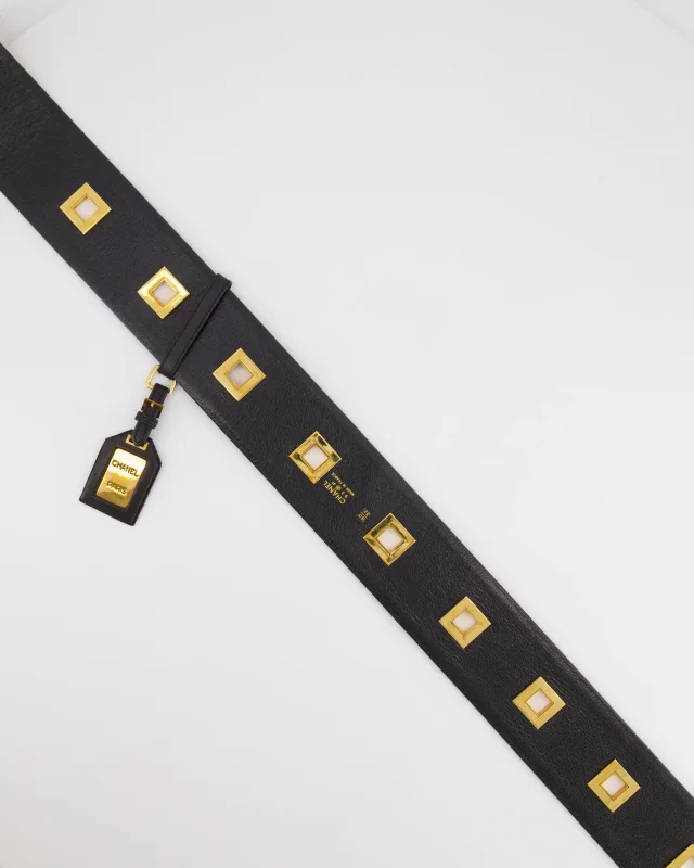 Chanel Vintage F/W 1992 Black Leather Belt with 24K Gold Logo Buckle and Accents 90cm in Black Leather from Sellier, photo 3 of 6