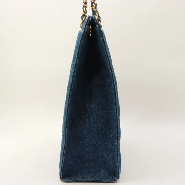 Chanel Indigo Denim Matelassé Stitch CC Turn-Lock Chain Handbag, Circa 1998 in Denim from VINTAGE QOO TOKYO, photo 5 of 18