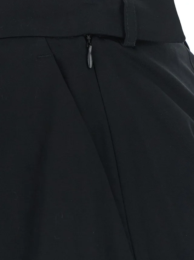 LEPLAIN Black Shorts with pleated design in Fabric women in Black, photo 6 of 6 from Gaudenzi Boutique