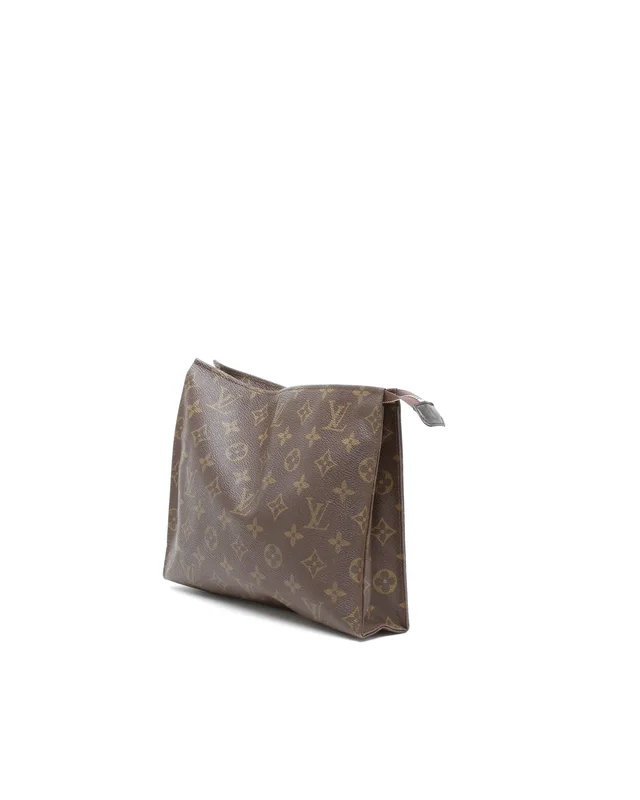Louis Vuitton Monogram Toiletry Pouch 26 in Coated canvas from A Retro Tale, photo 2 of 10