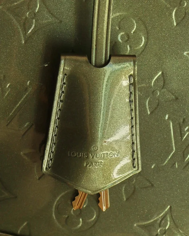 Louis Vuitton Vernis Alma PM Bag in Leather from A Retro Tale, photo 6 of 13