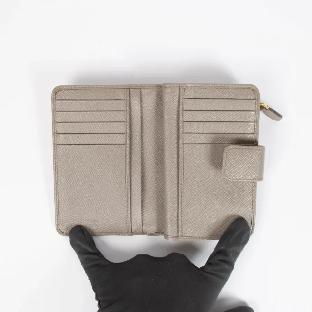 Prada Saffiano Wallet in Taupe Saffiano leather from Labellov, photo 6 of 6
