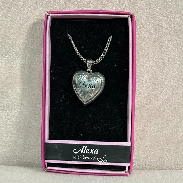 Mulberry Women's Necklace - Silver in gray|silver from Depop, photo 1 of 1