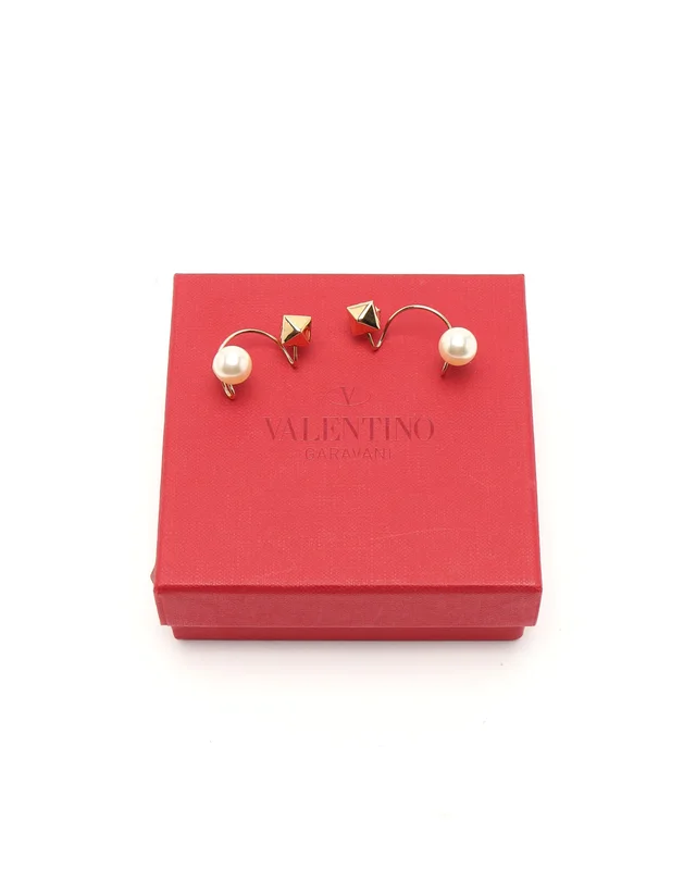 Valentino Garavani Pearl Rockstud Earrings from A Retro Tale, photo 4 of 4
