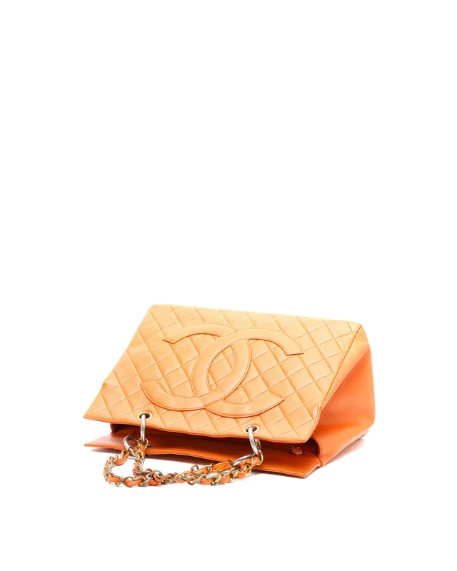 Chanel CC Timeless Tote Bag in Leather from A Retro Tale, photo 4 of 10