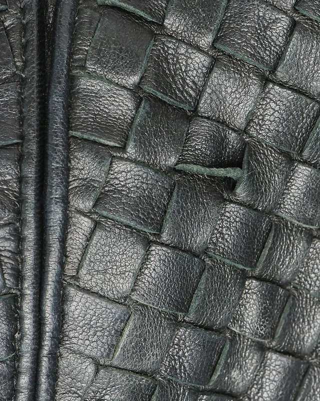 Bottega Veneta Intrecciato Hobo Bag in Woven leather from A Retro Tale, photo 7 of 9