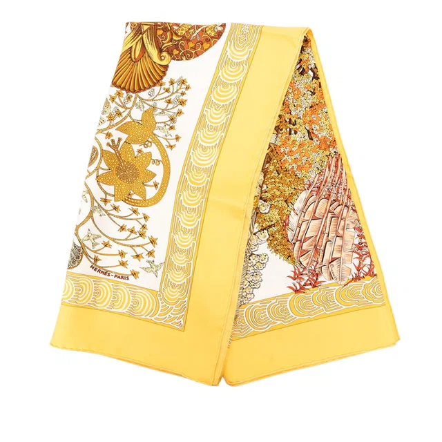 Yellow Hermès Les Legendes de l Arbre Silk Scarf 90 Scarves in Yellow Silk from Designer Revival