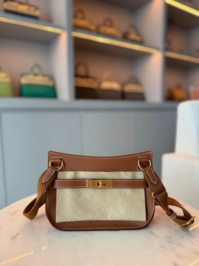 Hermès Jypsiere 22 Gold Clemence in Gold Clemence leather from Luxury Promise