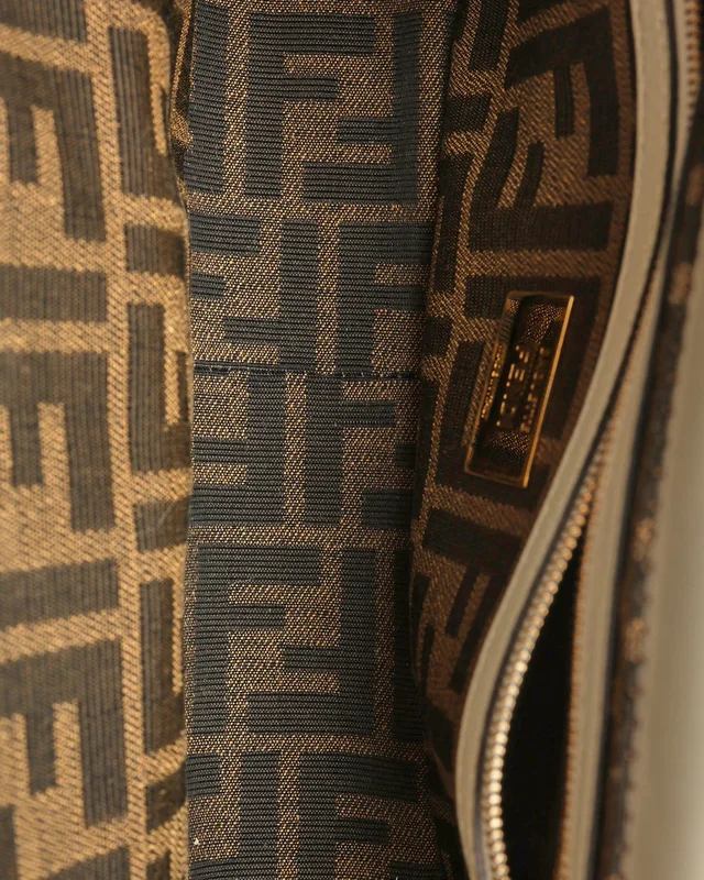 Fendi Multipocket Baguette Bag in Canvas from A Retro Tale, photo 7 of 8