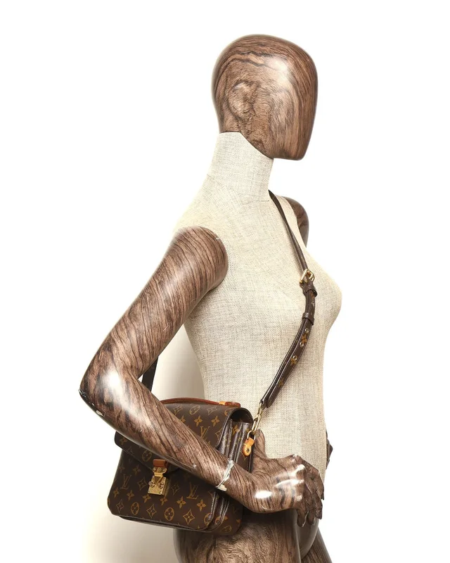 Louis Vuitton Monogram Pochette Métis Bag in Coated canvas from A Retro Tale, photo 8 of 8