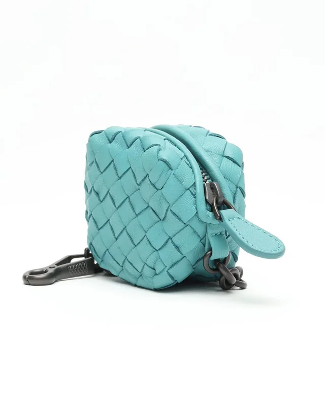 Bottega Veneta Intrecciato Coin Purse Charm in Woven leather from A Retro Tale, photo 4 of 10