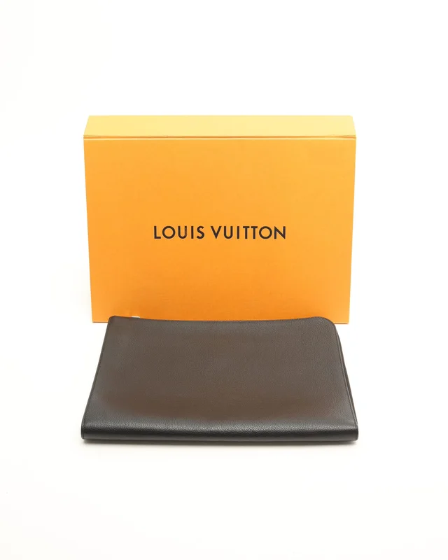 Louis Vuitton Pochette Jour GM Folder in Caviar leather from A Retro Tale, photo 2 of 6