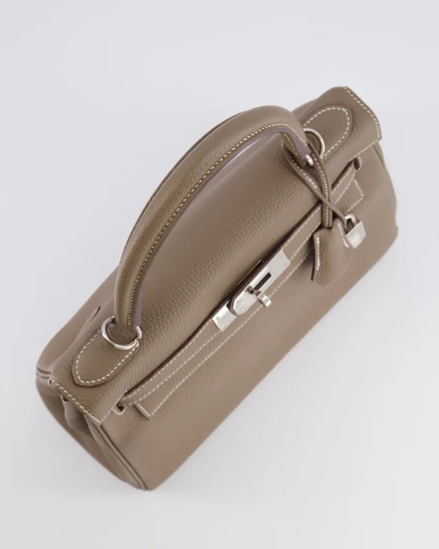 Hermès Kelly 28 Retourne Bag in Taupe Togo leather from Sellier, photo 17 of 23