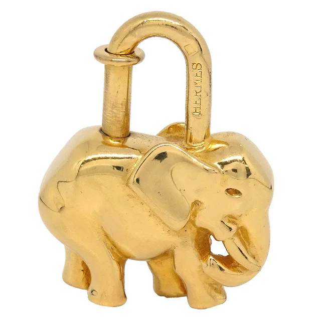 Hermès 1988 Elephant Cadena Gold Small Good in Gold from AMORE Vintage Tokyo