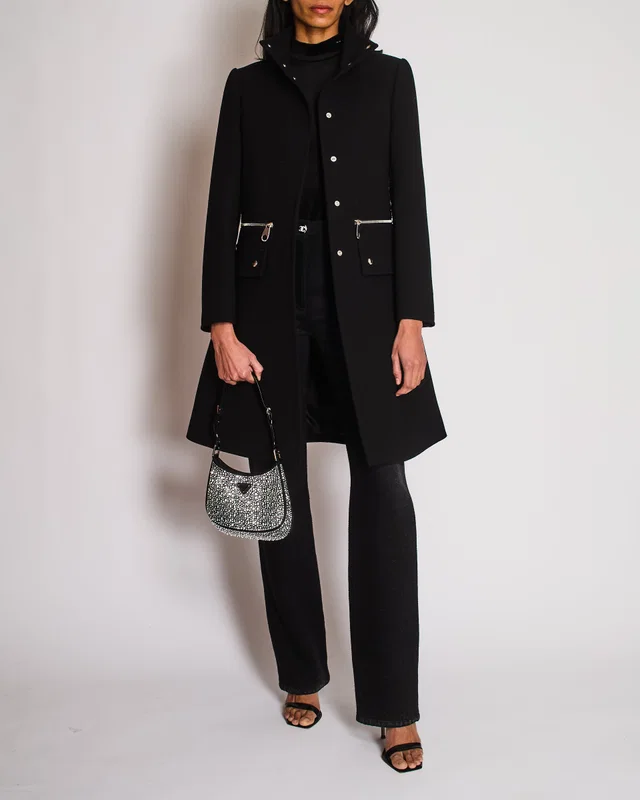 Chloé Black Long Sleeve Coat with Zip Detail Size FR 34 (UK 6) in Black Wool from Sellier