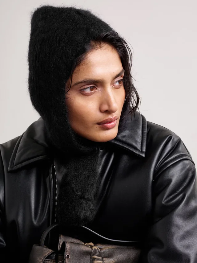 ACNE STUDIOS Tie-detailed mohair and wool-blend hood in Black, photo 2 of 2 from NET-A-PORTER (Canada)