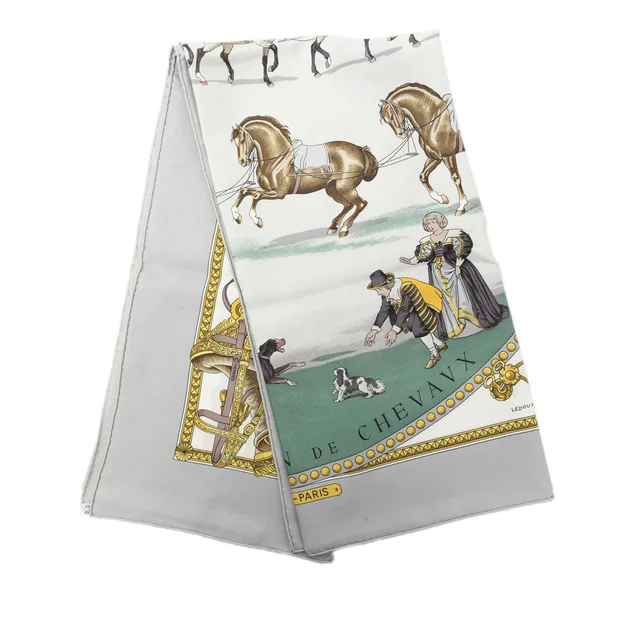 Gray Hermès Presentation De Chevaux Carre Silk Scarf 90 Scarves in Grey Silk from Designer Revival