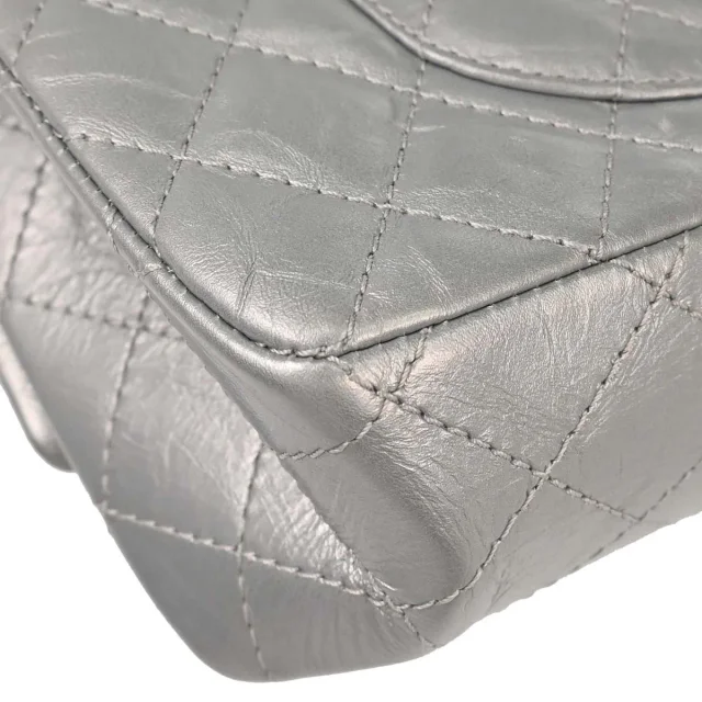 Chanel Reissue 2.55 Double Compartment Flap Quilted Aged Calfskin Silver Bag in Silver Calfskin from HEWI, photo 3 of 15
