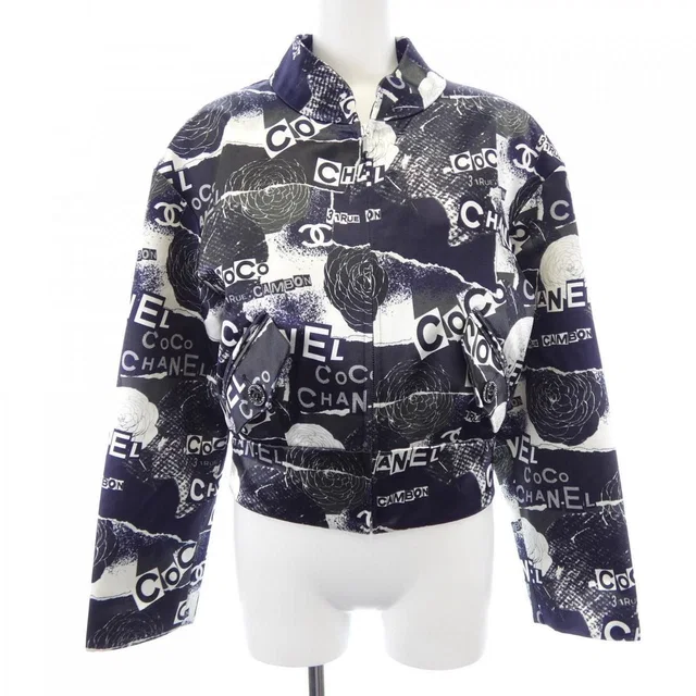 Chanel Jacket Black 34 in Black from The Reluxe