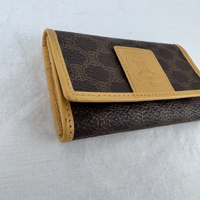 Celine Vintage Macadam 6 Key Holder Pouch in coated canvas, Metal from Reowned, photo 2 of 5