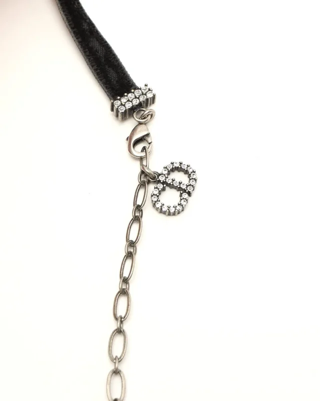 Dior J'Adior Choker Necklace in Velvet from A Retro Tale, photo 3 of 4