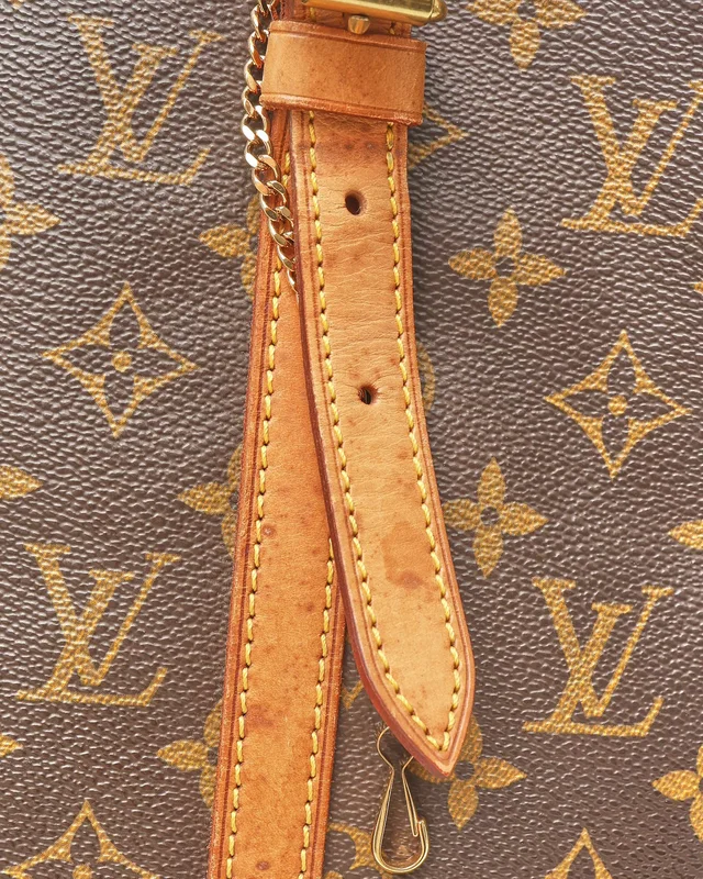 Louis Vuitton Monogram Bucket GM Tote Bag in Coated canvas from A Retro Tale, photo 6 of 11