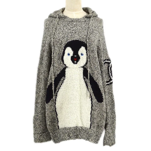 Chanel 2007 CC penguin-motif knitted hoodie #38 from AMORE Vintage Tokyo