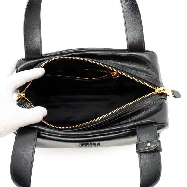 MIUMIU Bowling Handbag Black5BB182 Leather in Leather from GALLERY RARE, photo 4 of 6