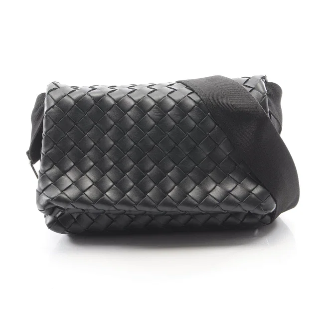 Bottega Veneta Intrecciato leather shoulder bag in Woven leather from LuxUness