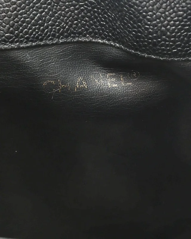 Chanel CC Caviar Bucket Bag in Caviar leather from A Retro Tale, photo 11 of 12