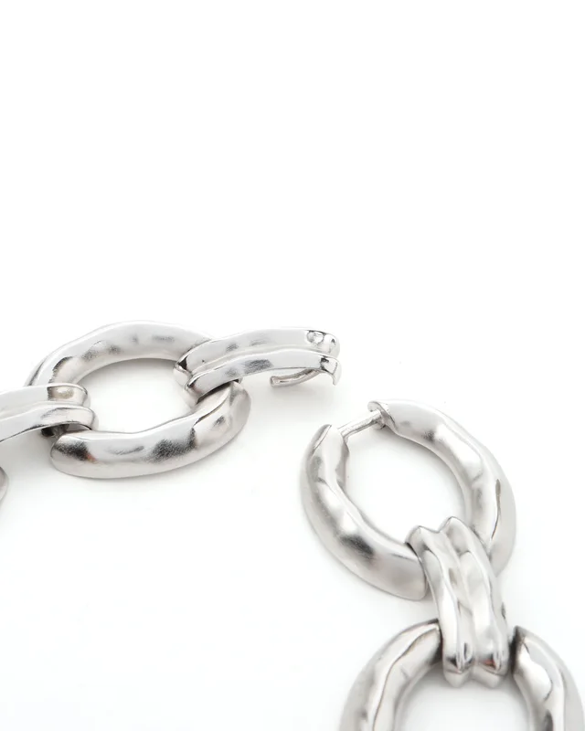 Givenchy Chain Choker from A Retro Tale, photo 4 of 4