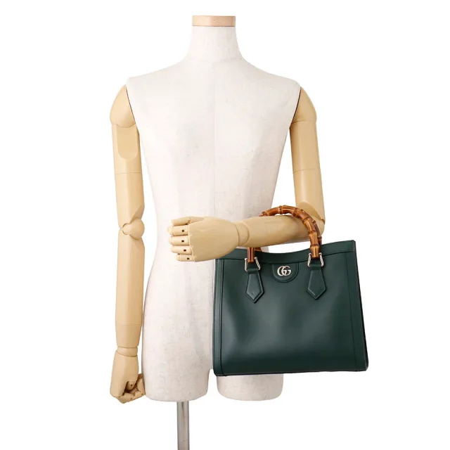 Gucci Diana Tote Bag Green853226 Leather Size Medium in Leather from GALLERY RARE, photo 12 of 19