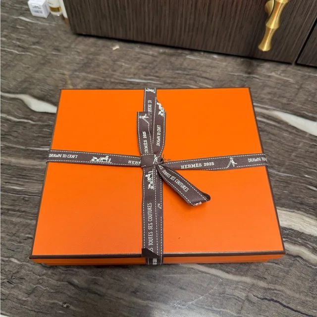 Hermès 2025 Ribbon 54” Long in brown|white|red from Poshmark