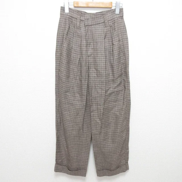 Brunello Cucinelli Linen Trousers from LuxUness