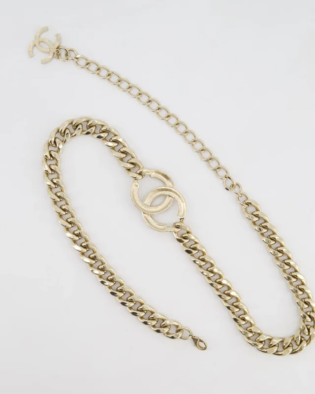 Chanel CC Gold Plated Curb Chain Necklace with CC Crystal Logo Detail in Gold from Sellier, photo 5 of 6