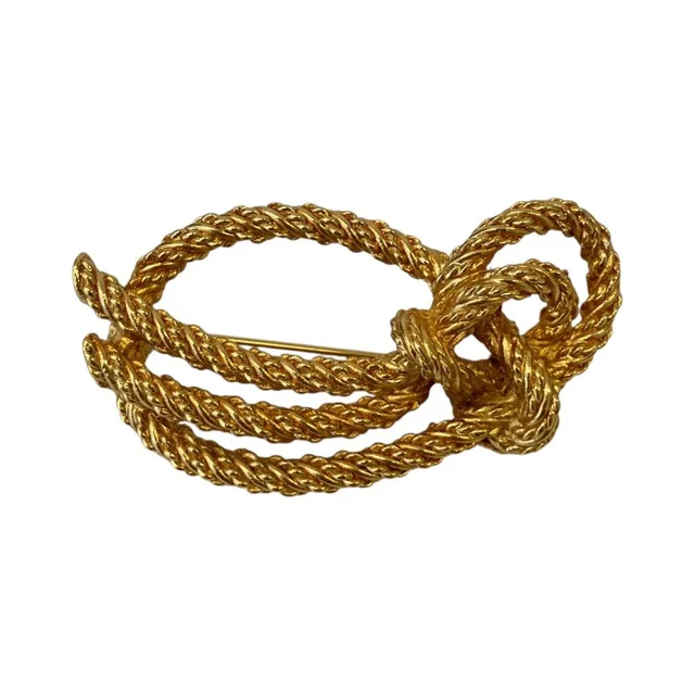Dior Vintage Rope Motif Brooch Gold Plated Colored in Gold from The Reluxe