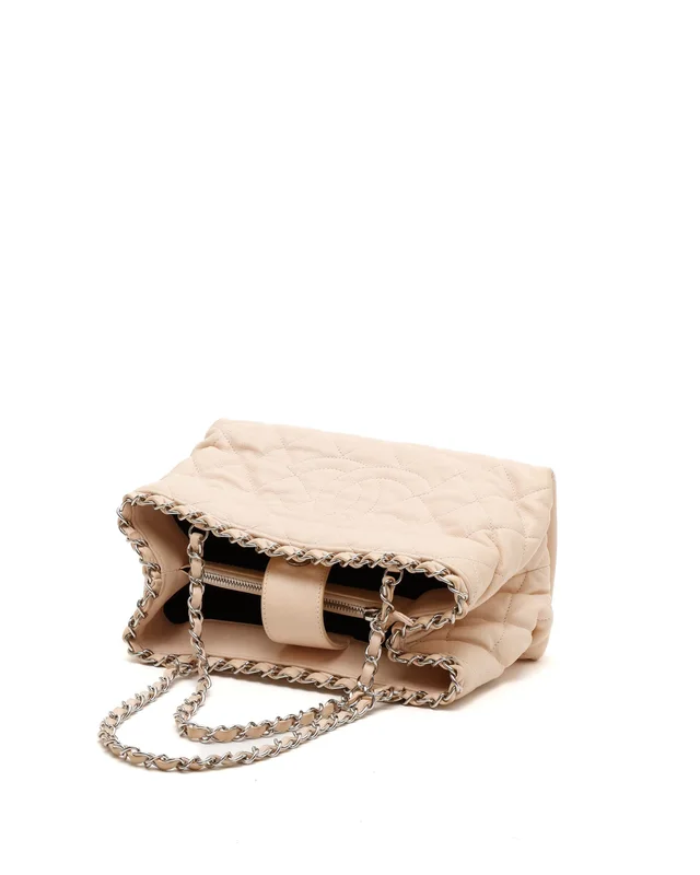 Chanel Mini Chain Me Tote Bag in Leather from A Retro Tale, photo 4 of 11