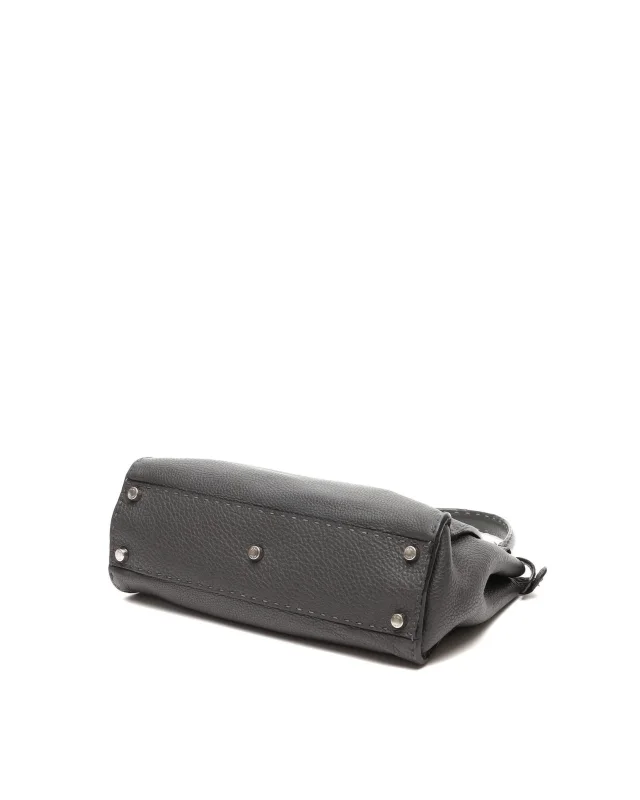 Fendi Medium Peekaboo Selleria Bag in Caviar leather from A Retro Tale, photo 5 of 9