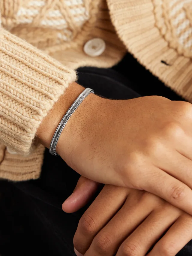 KOLOURS JEWELRY 14-Karat White Gold Diamond Tennis Bracelet $17,400 30% off $12,180 in Metallic, photo 2 of 2 from MR PORTER