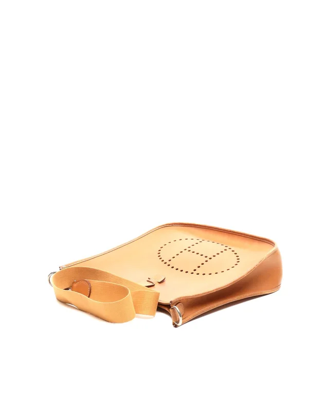 Hermès Natural Cowhide Evelyne PM Bag in Beige Leather from A Retro Tale, photo 5 of 16