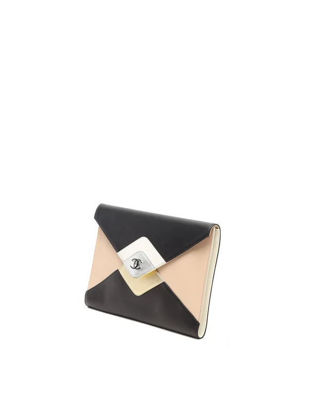 Chanel CC Clutch Bag in Leather from A Retro Tale, photo 2 of 2